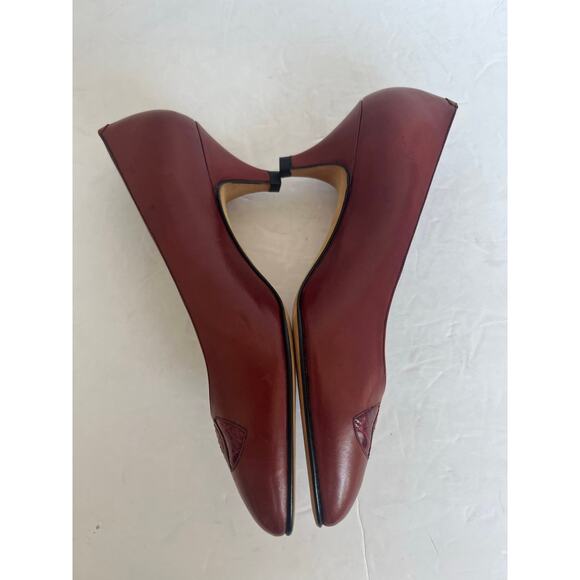 NWOT GUCCI Authentic Red Burgundy Almond Toe Medium Heel Slip On Pumps 4C EU 34C - Picture 5 of 11